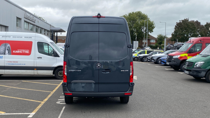 Mercedes-Benz Sprinter 315Cdi L2 Diesel Rwd 3.5t H2 Pro Van - Image 10
